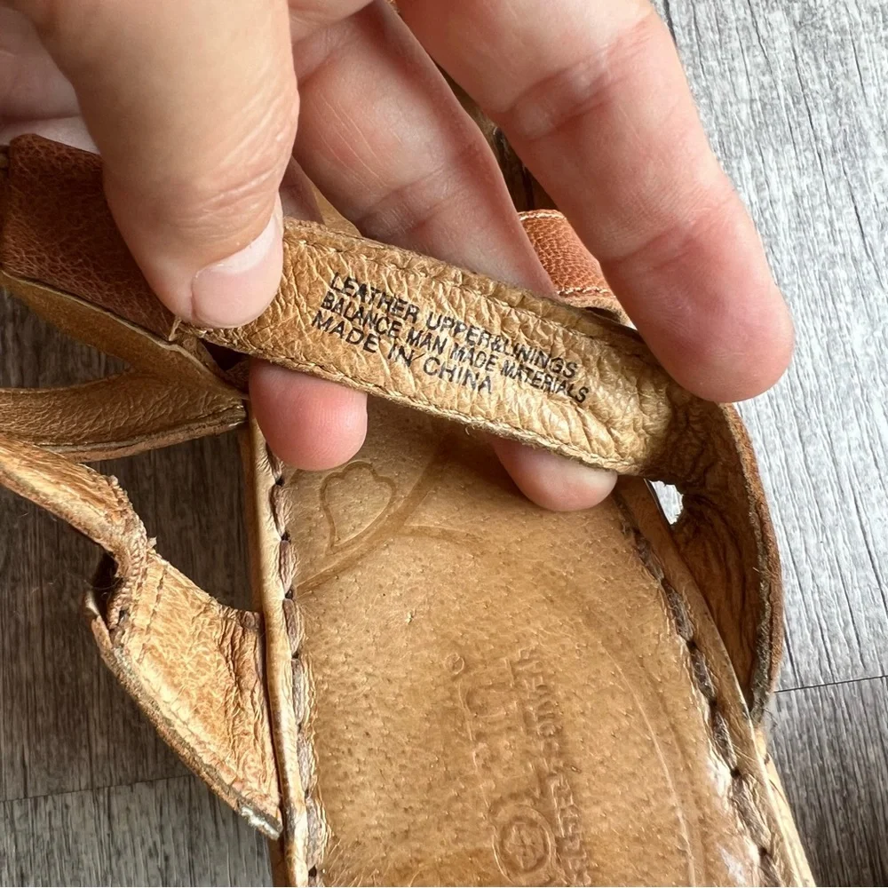 Born Butterfly Leather Wedges Comfort Brown Women's Size 9 Sandals